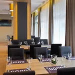 Conrad Comfort Отель
