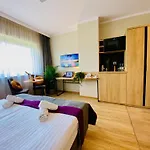 Conrad Comfort Hotell 4*