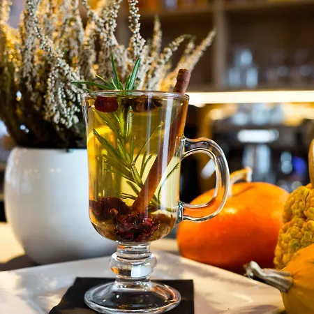 Conrad Comfort Ξενοδοχείο 4*