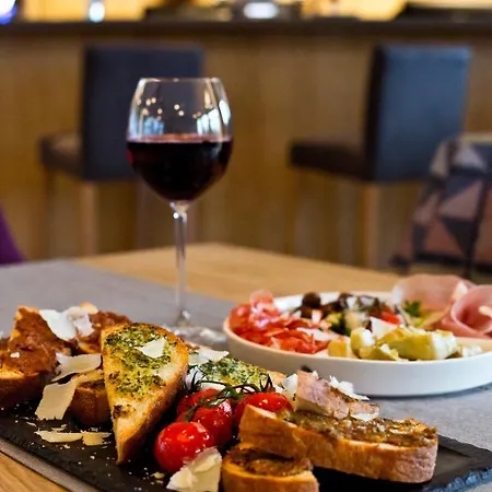 Conrad Comfort Ξενοδοχείο Krasków