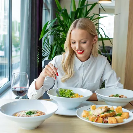 Conrad Comfort Ξενοδοχείο 4*