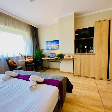 Conrad Comfort Hotell 4*